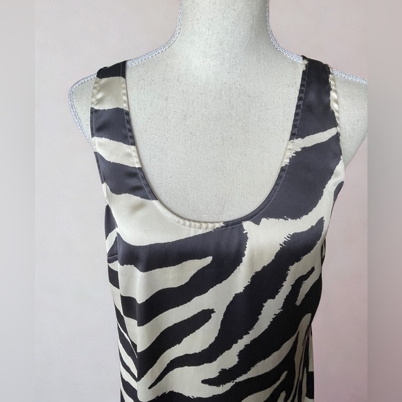 H&M Asymmetrical White and Blue Maxi Dress, Modern & Sophisticated Sz Small - Picture 13 of 15